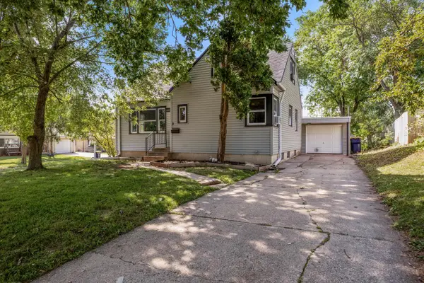 8505 W Arthur AVENUE, West Allis, WI 53227