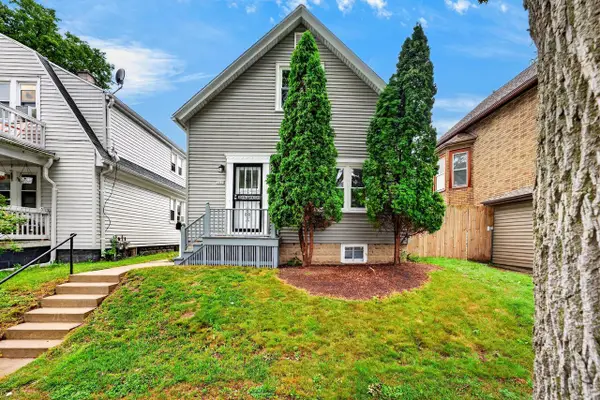 1979 S 10th STREET, Milwaukee, WI 53204