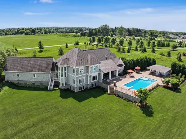 W148N12133 Pleasant View DRIVE, Germantown, WI 53022