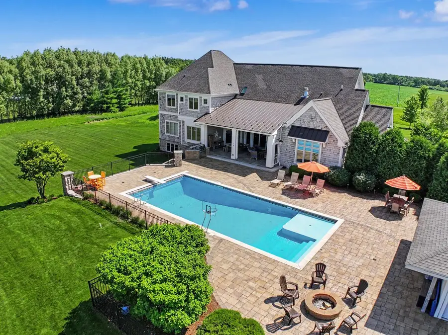 W148N12133 Pleasant View DRIVE, Germantown, WI 53022 - #2