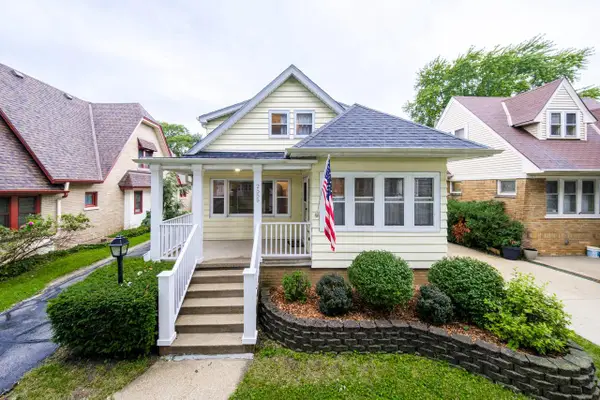 2555 N 72nd STREET, Wauwatosa, WI 53213