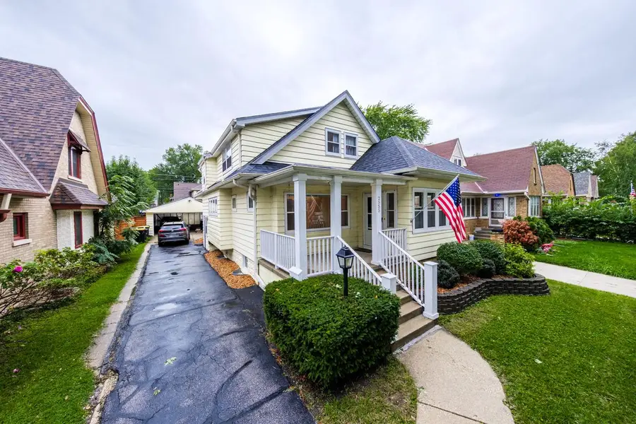 2555 N 72nd STREET, Wauwatosa, WI 53213 - #2