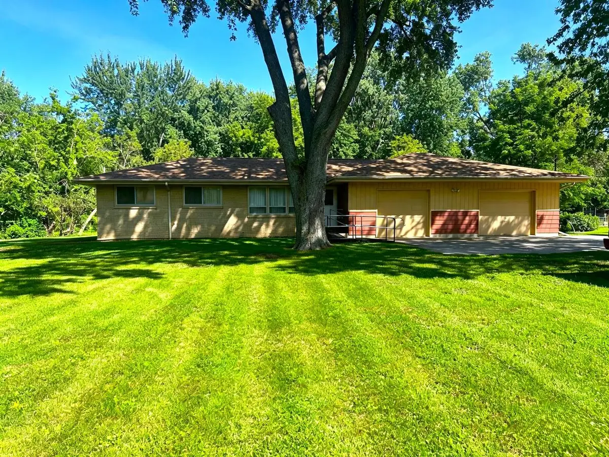 10529 22nd AVENUE, Pleasant Prairie, WI 53158 - #1
