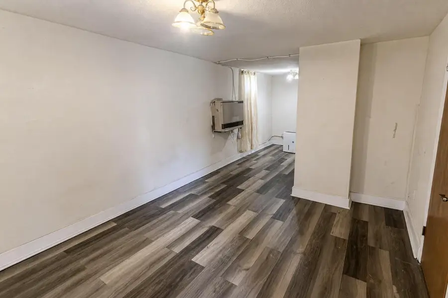 1953 S 5th PLACE, Milwaukee, WI 53204 - #2