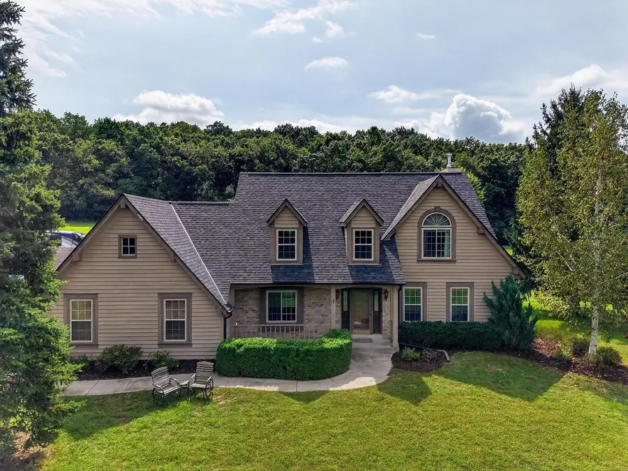 S93W33523 Fieldside COURT, Mukwonago, WI 53149 - #2