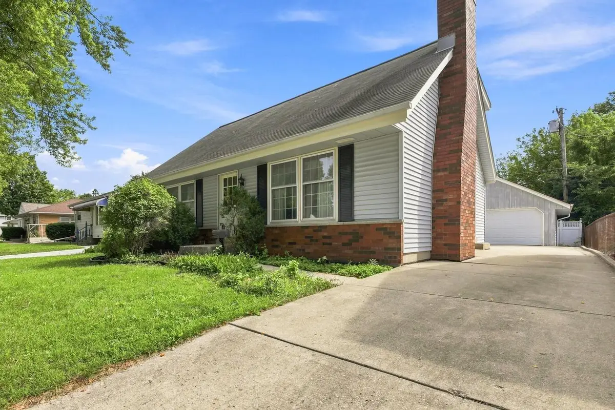 928 S 111th PLACE, West Allis, WI 53214 - #1