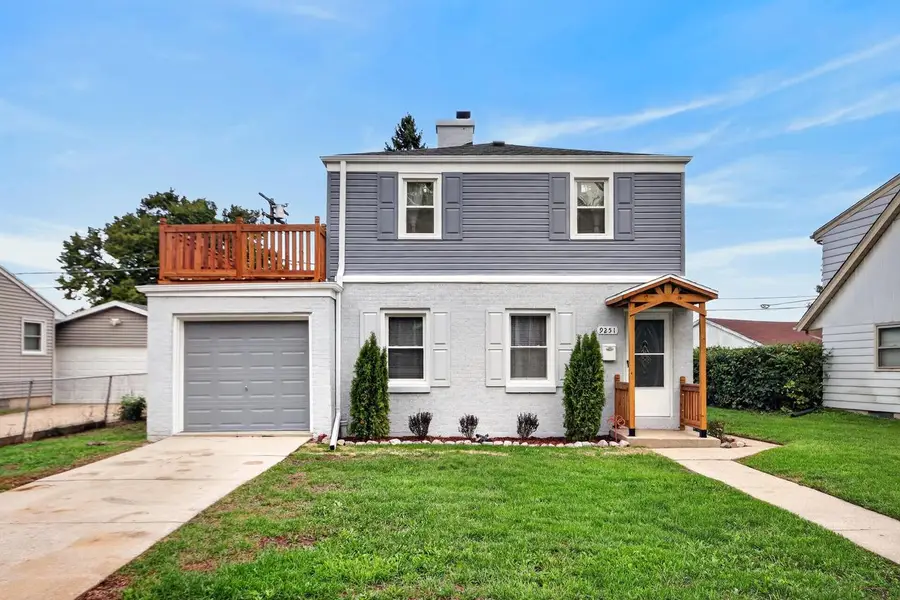 9251 W Swan CIRCLE, Milwaukee, WI 53225 - #3