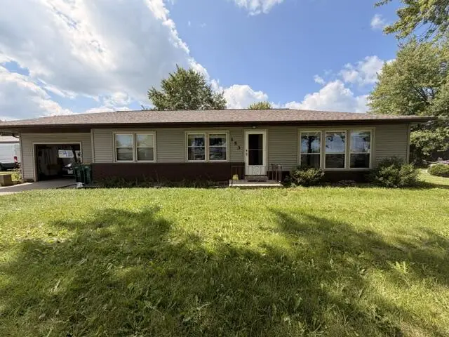 153 S Foster STREET, Saukville, WI 53080 - #1