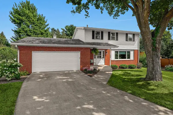 2555 Madison PLACE, La Crosse, WI 54601