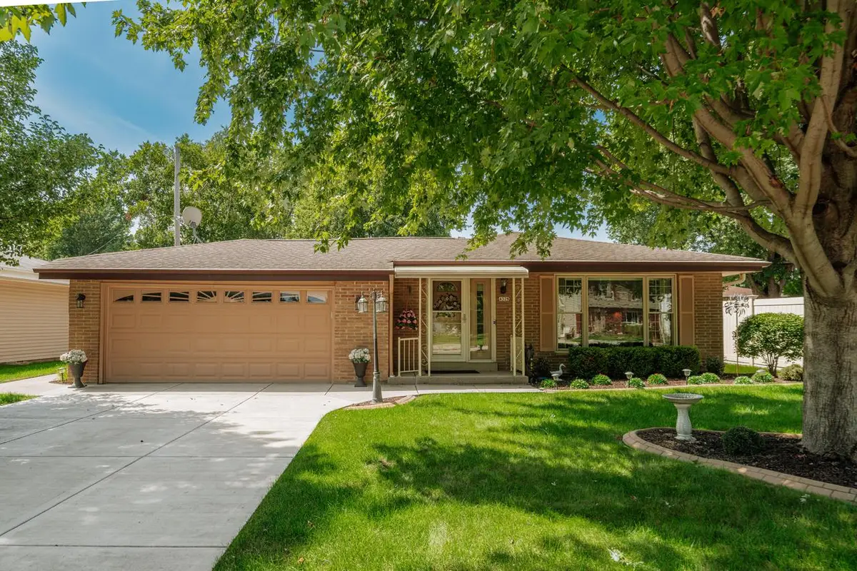 4329 S 49th STREET, Greenfield, WI 53220 - #1