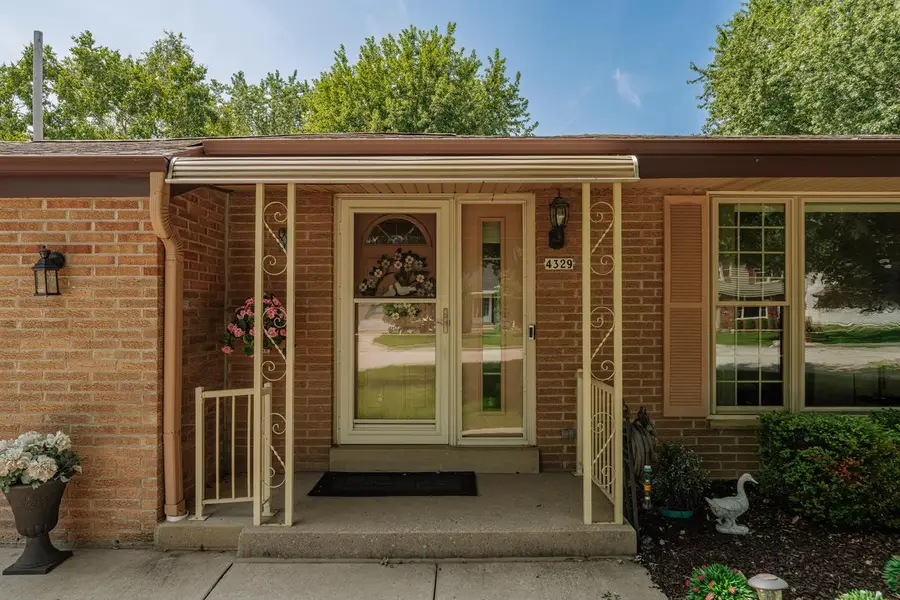 4329 S 49th STREET, Greenfield, WI 53220 - #2