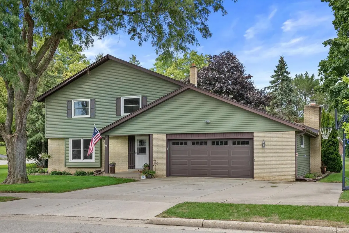 148 Beth COURT, Burlington, WI 53105 - #1
