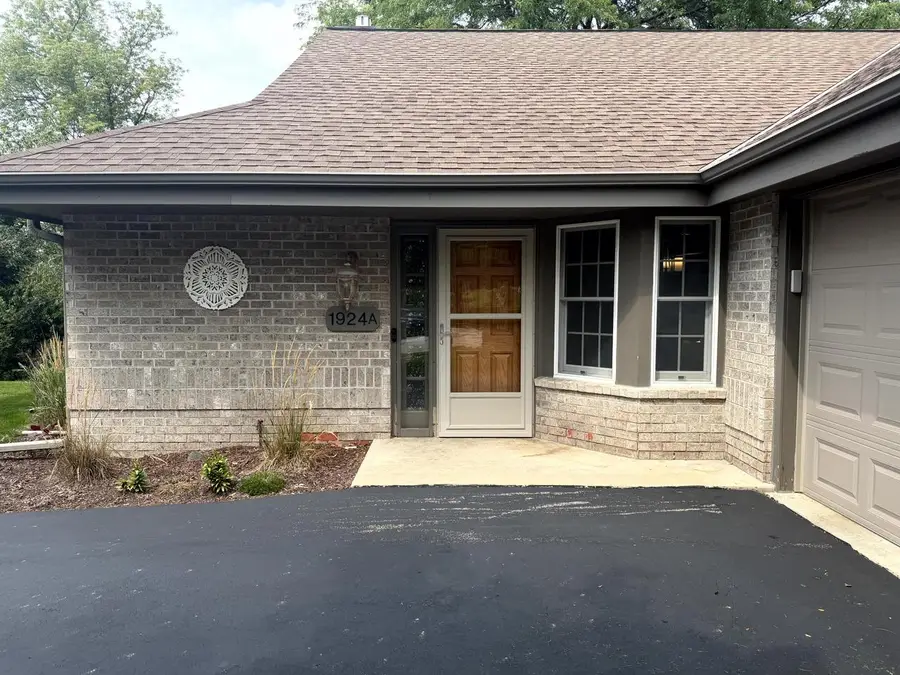1924 Springbrook N #A, Waukesha, WI 53186 - #3