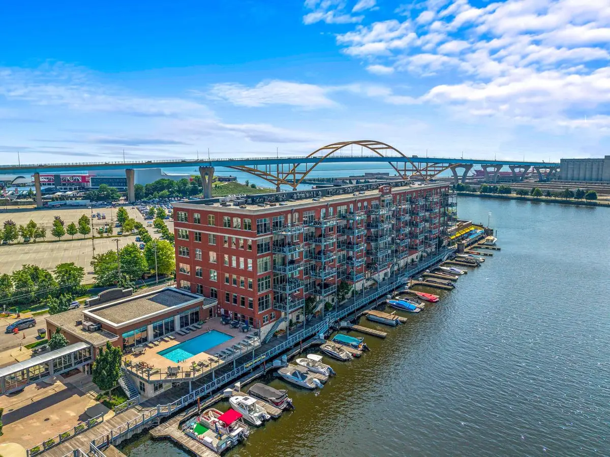 541 E Erie STREET #302-2, Milwaukee, WI 53202 - #1