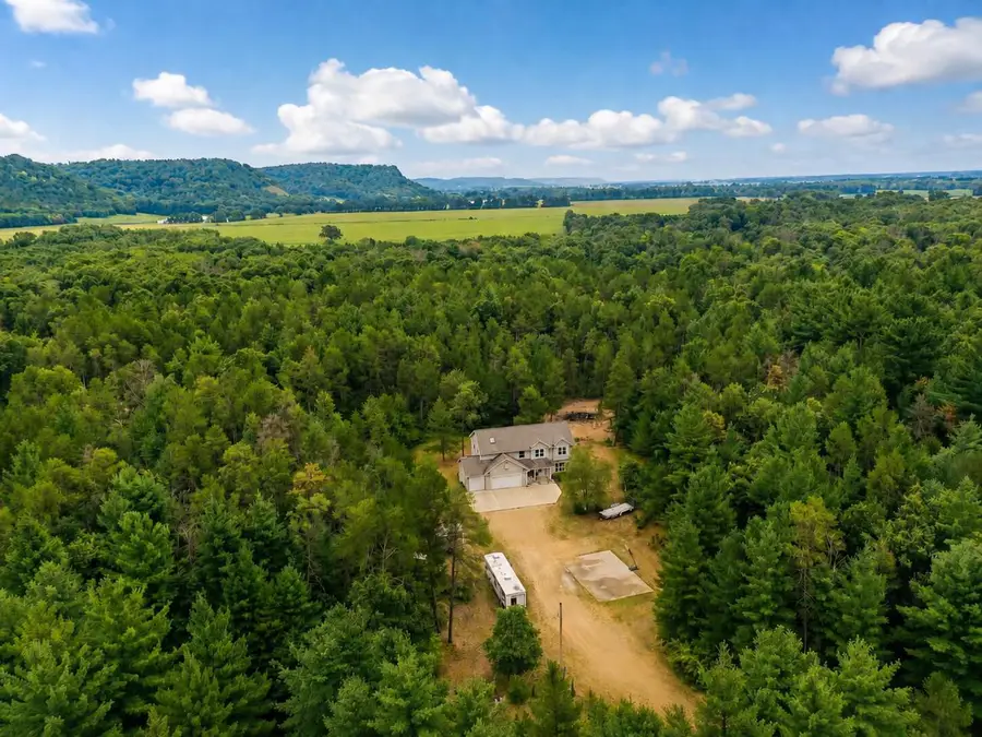 33497 Yeager LANE, Lone Rock, WI 53556 - #2