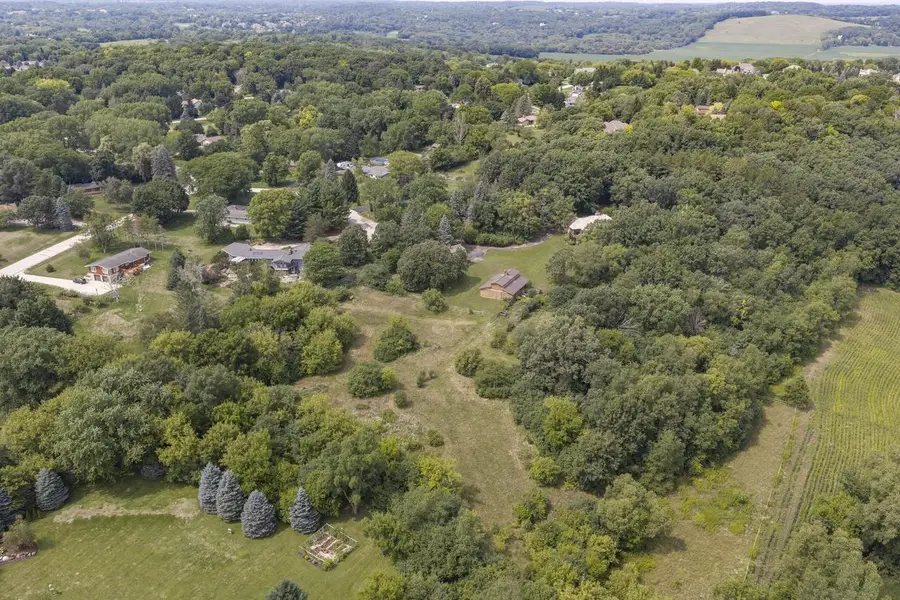 S29W29210 Wayne Keith CIRCLE, Waukesha, WI 53188 - #2