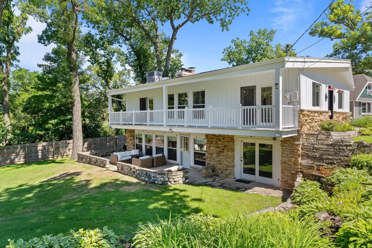 550 Glenview ROAD, Williams Bay, WI 53191 - #1