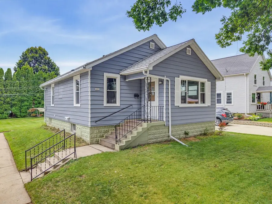 1021 Wilson AVENUE, Sheboygan, WI 53081 - #2