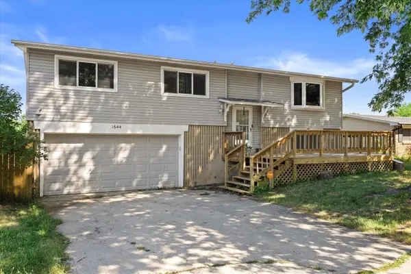 1644 Warwick WAY, Mount Pleasant, WI 53406