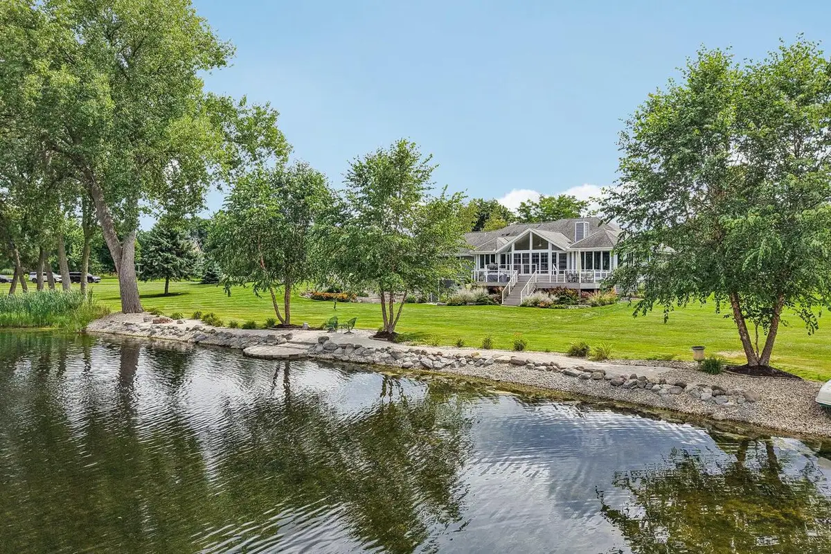 1223 N Laurel LANE, Oconomowoc, WI 53066 - #1