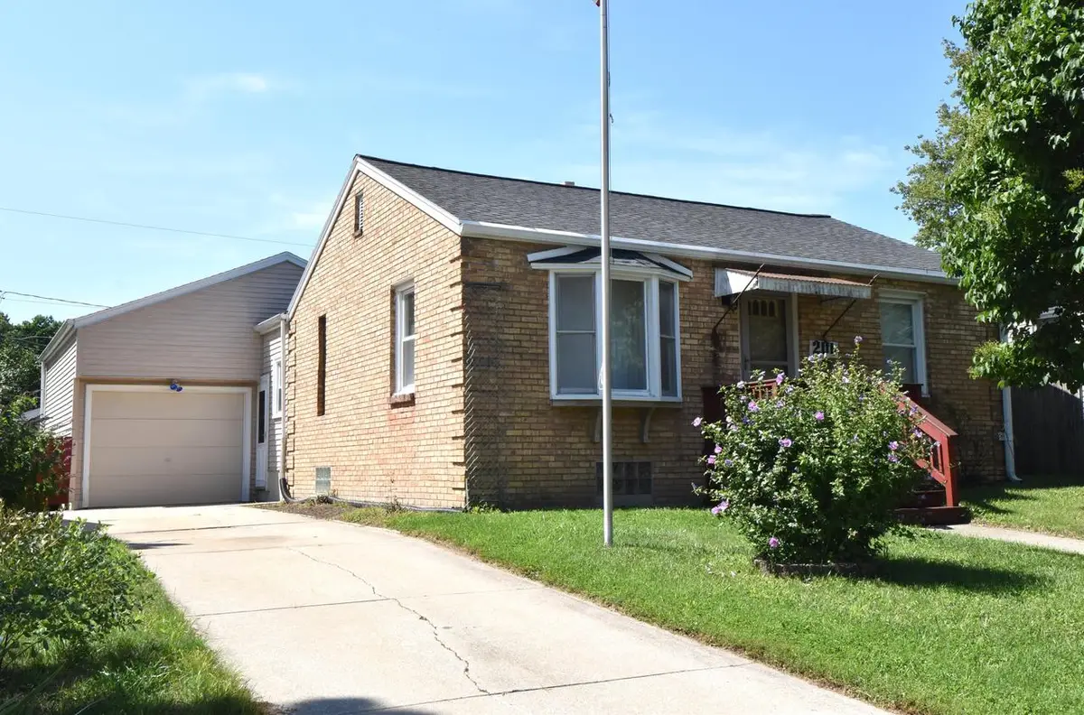 206 Belmont AVENUE, Racine, WI 53405 - #1
