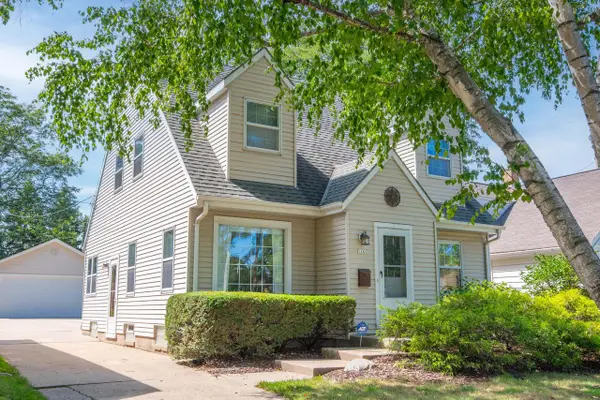 1161 Elm Lawn STREET, Wauwatosa, WI 53213