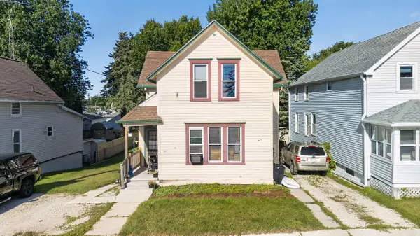 422 N 6th STREET, Manitowoc, WI 54220