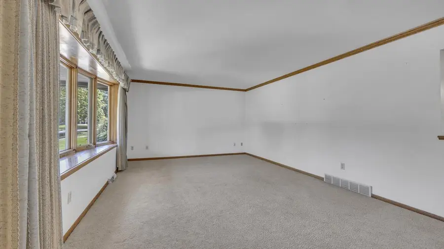 542 Wakefield AVENUE, Fond Du Lac, WI 54935 - #3