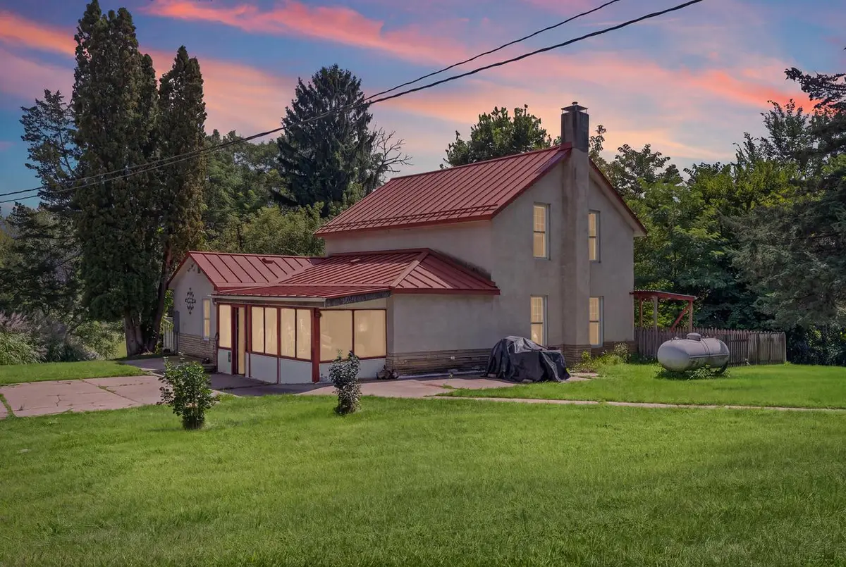 5826 County 21, La Crescent, MN 55947 - #1