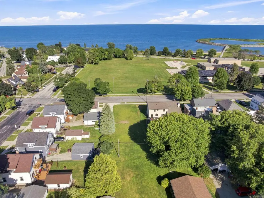 728 N 4TH STREET, Manitowoc, WI 54220 - #3
