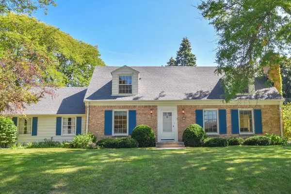 7758 N Berwyn AVENUE, Glendale, WI 53209