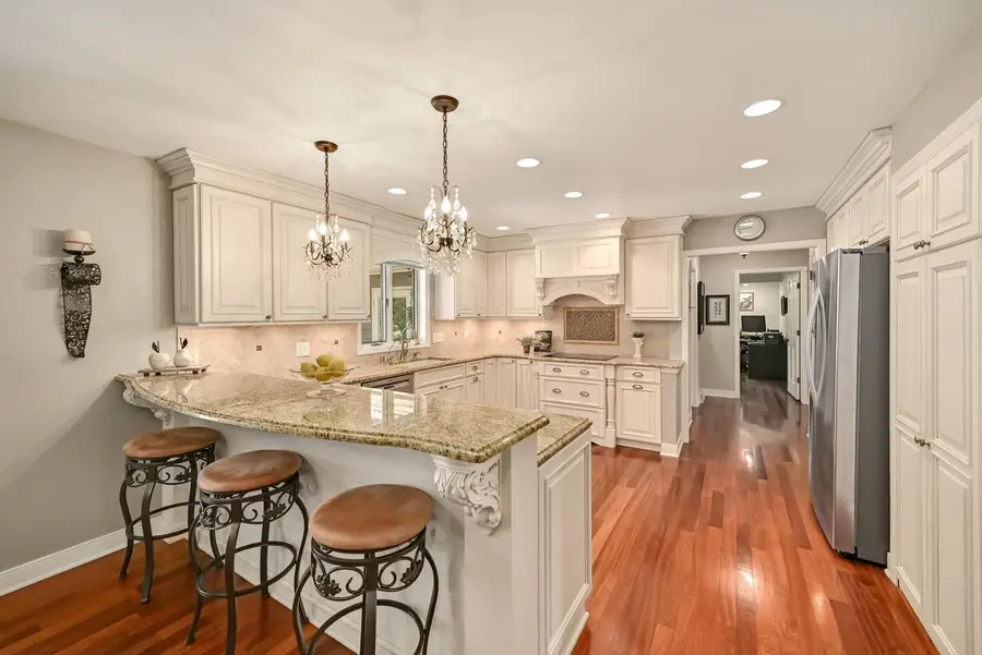 20740 Bartlett COURT, Brookfield, WI 53045 - #2