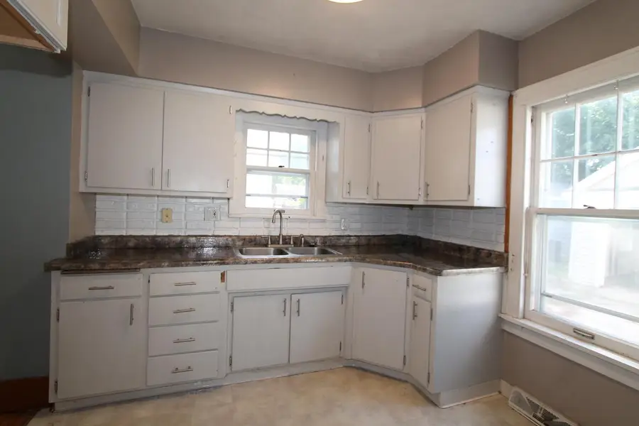 181 Kendall STREET, Burlington, WI 53105 - #3