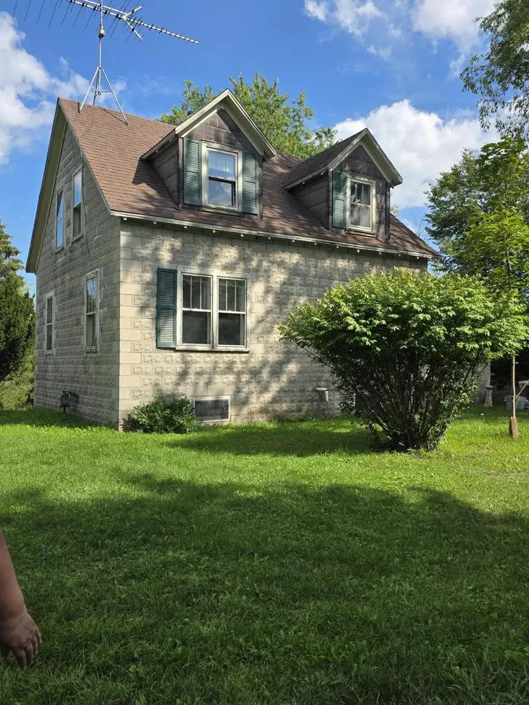 101 Lake STREET, Cascade, WI 53011 - #1