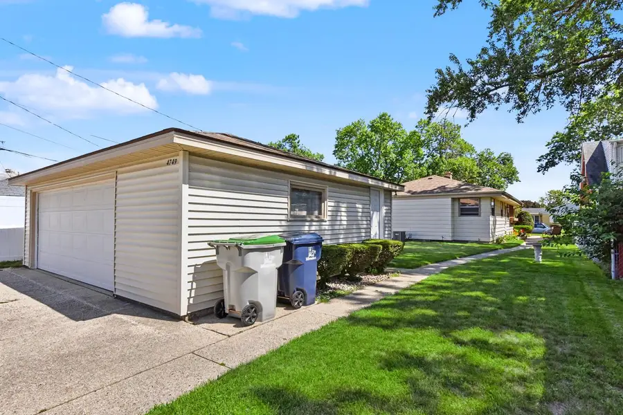 4749 N 90th STREET, Milwaukee, WI 53225 - #3