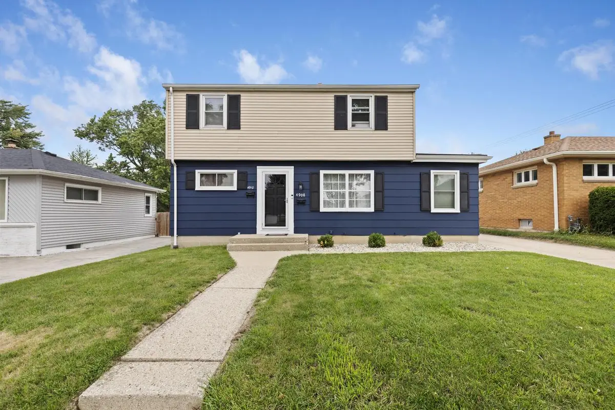 4908 W Lynndale AVENUE, Milwaukee, WI 53220 - #1
