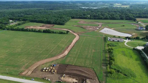 938 MATT'S DRIVE #Lot #43, Hubertus, WI 53033