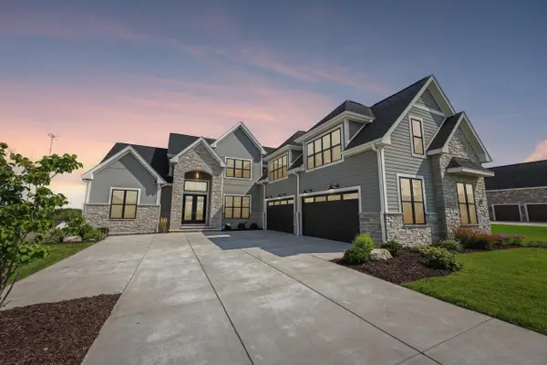 N40W23678 William WAY, Pewaukee, WI 53072