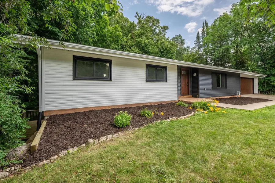 2421 Skyline DRIVE, West Bend, WI 53090 - #3