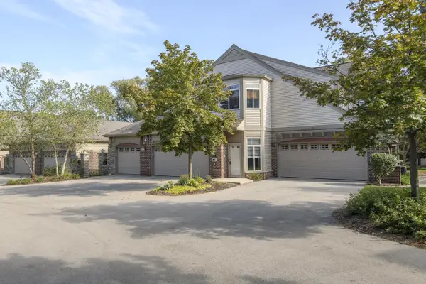 18235 W Wisconsin AVENUE, Brookfield, WI 53045