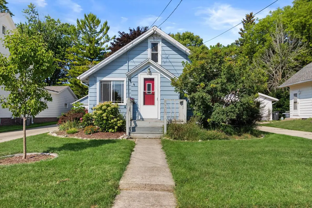 433 S 1st STREET, Cedar Grove, WI 53013 - #1