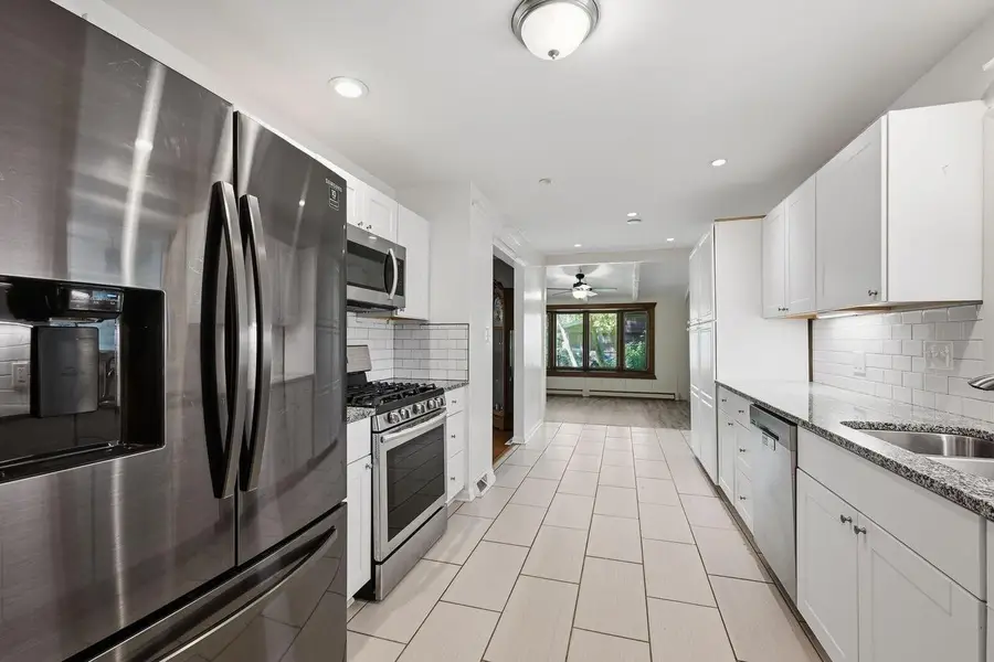 611 W Mequon ROAD, Mequon, WI 53092 - #3