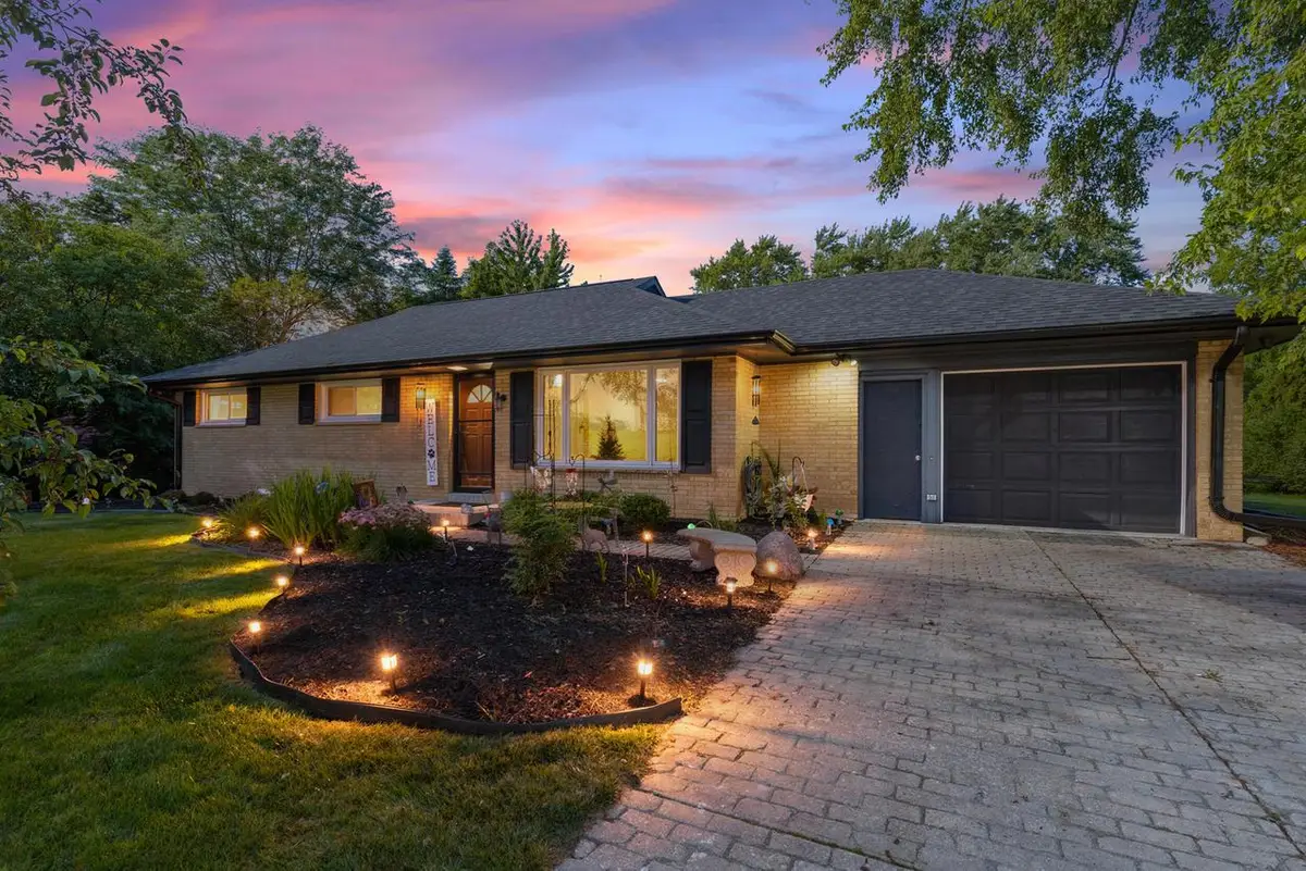 15440 Mt Vernon AVENUE, Brookfield, WI 53005 - #1