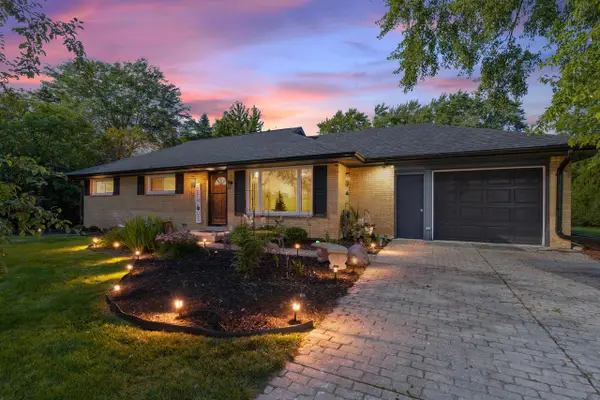 15440 Mt Vernon AVENUE, Brookfield, WI 53005