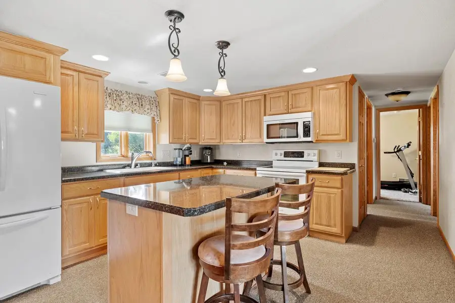 807 Madison AVENUE, Howards Grove, WI 53083 - #2