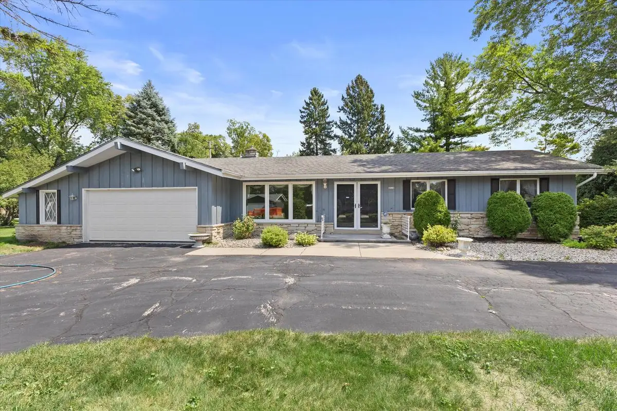 2310 Guinevere DRIVE, Brookfield, WI 53045 - #1
