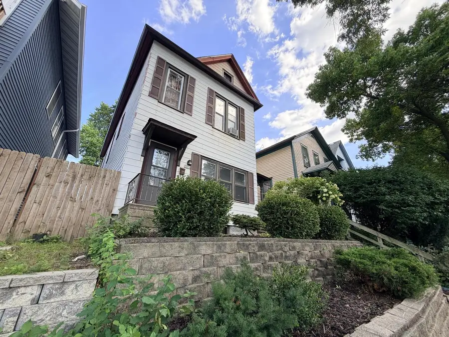 2416 S Burrell STREET #2418, Milwaukee, WI 53207 - #2