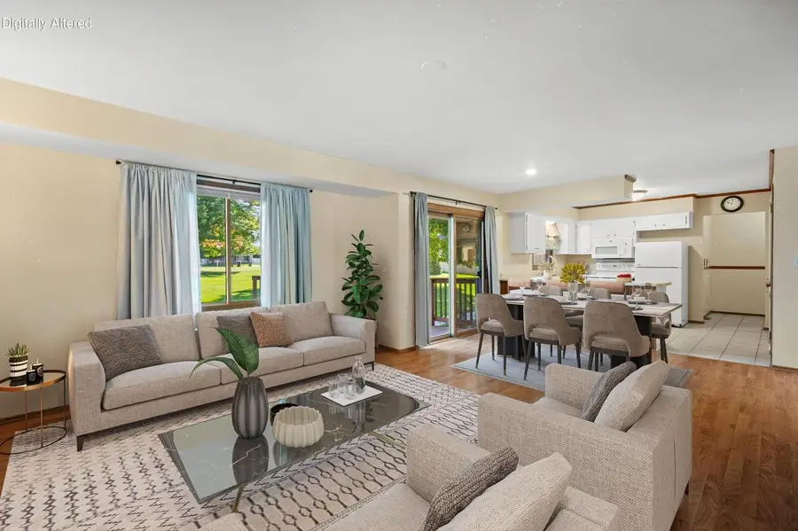 1940 S Park Wood LANE, New Berlin, WI 53151 - #3