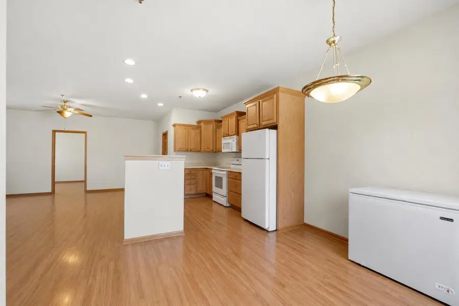 17835 W Radam DRIVE #17835, New Berlin, WI 53146 - #3