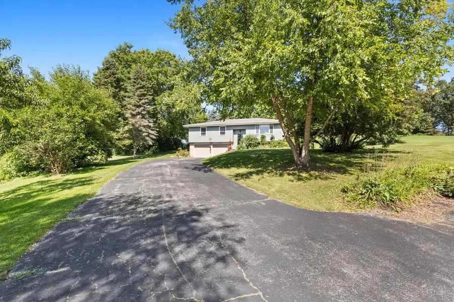 W293S3017 Ancestral DRIVE, Waukesha, WI 53188 - #2